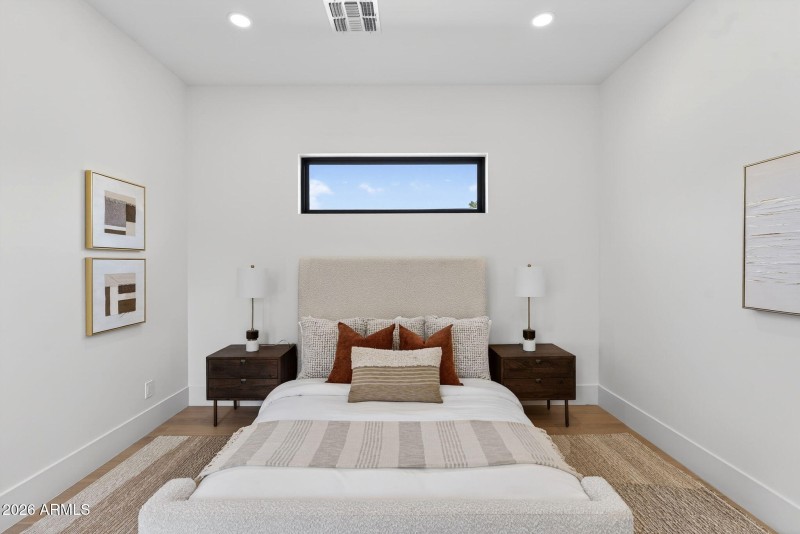 31-web-or-mls-236818 N 13th St