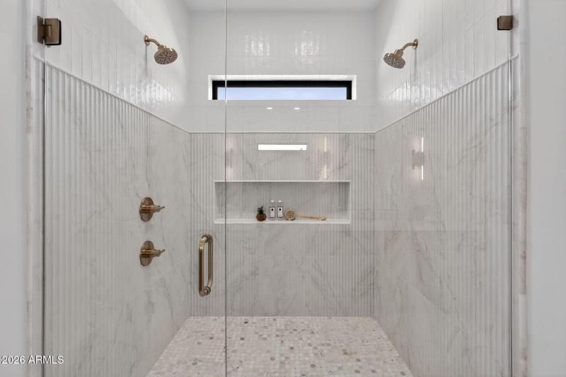 37-web-or-mls-306818 N 13th St