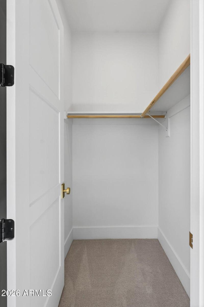 44-web-or-mls-176818 N 13th St