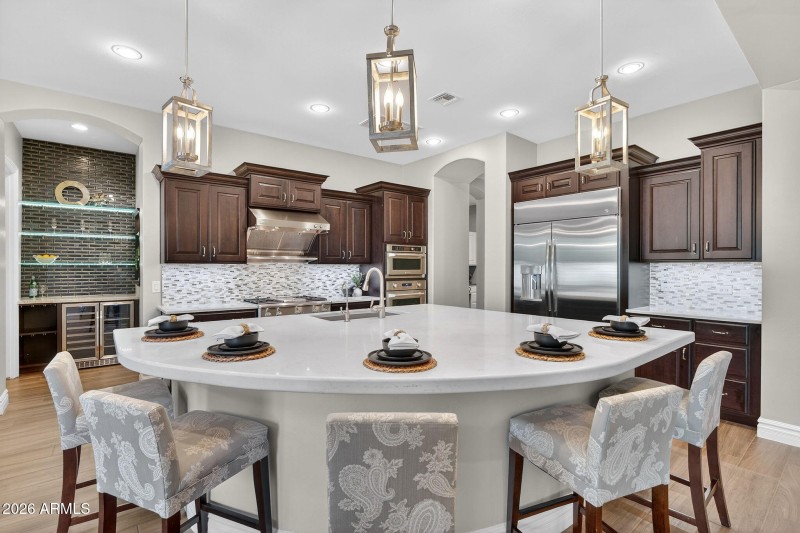 24-web-or-mls-80E Mead Dr