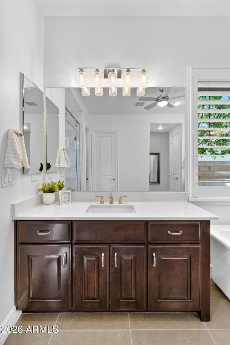 41-web-or-mls-41E Mead Dr