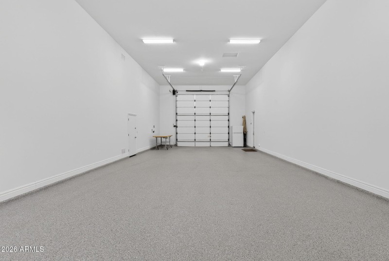 60-web-or-mls-84E Mead Dr