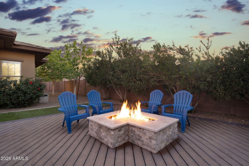 67-web-or-mls-2312 E Mead-7