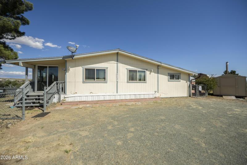 028_Side of Home-Parking