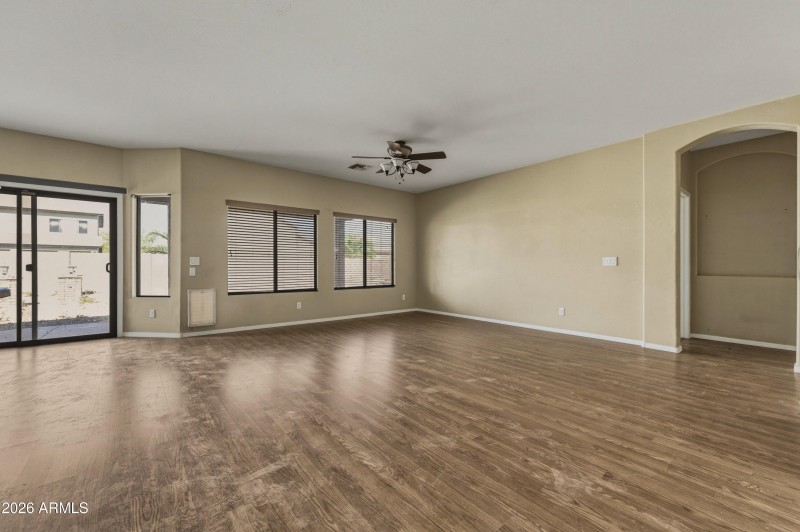 44534 Vineyard St-107