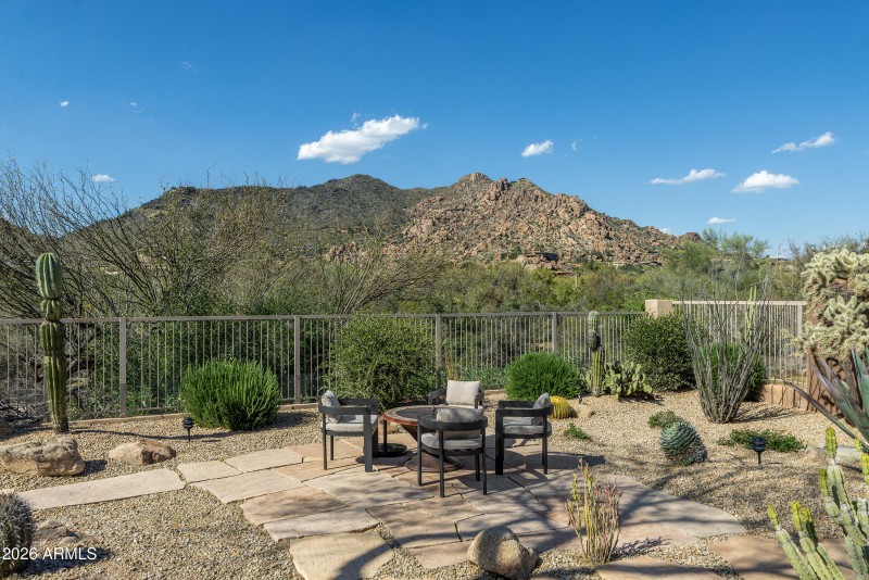 Many Places To Entertain & Enjoy