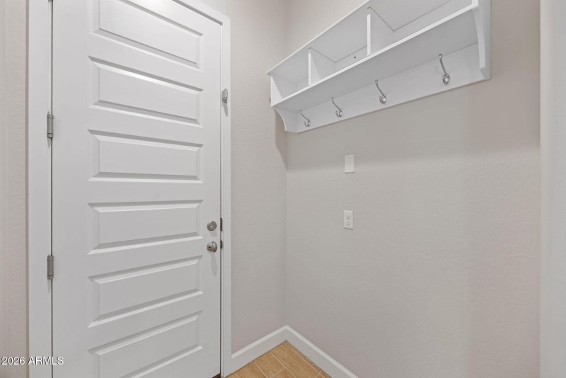 21-web-or-mls-2860-e-pinto-dr