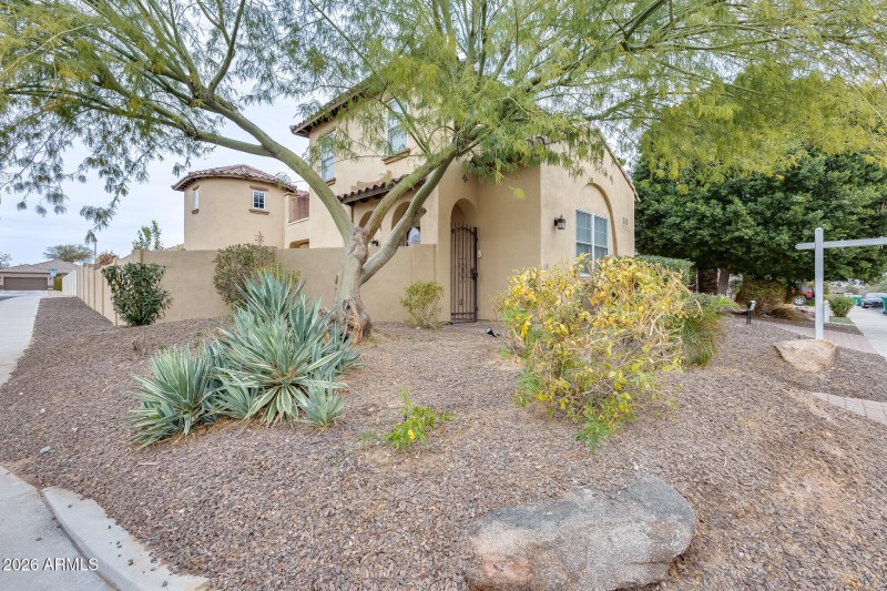 Private Courtyard Entry
