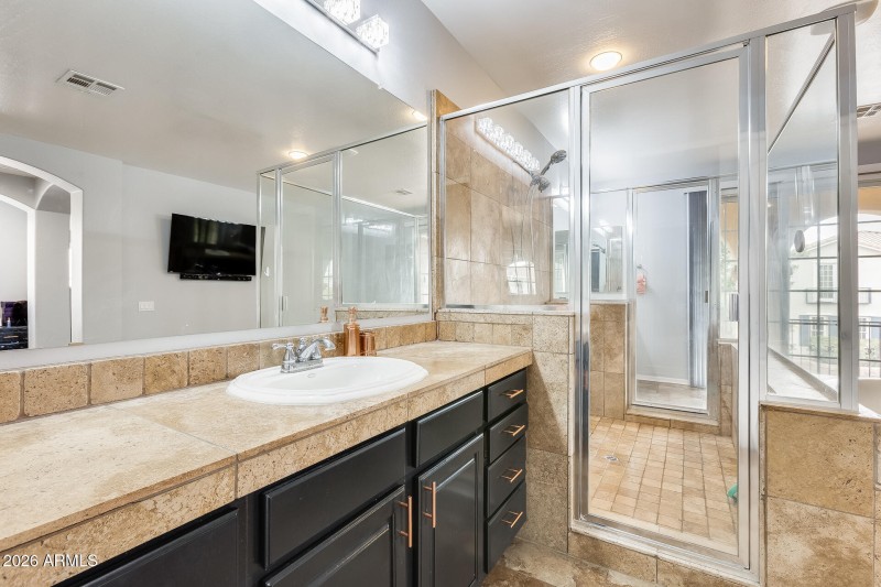 Large double entry Shower- dual heads