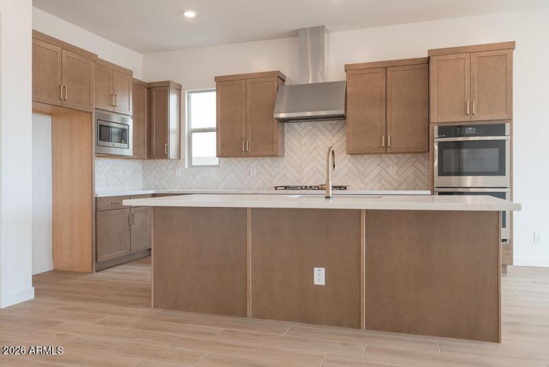 Tri Pointe Waterston Central 274 - Kitch