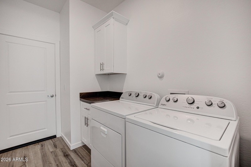 20251030024029837106000000-o