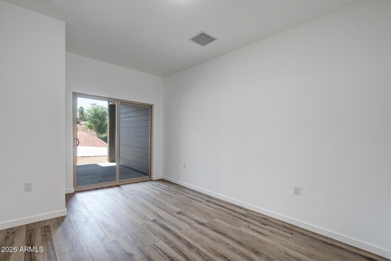 20251030024031862845000000-o