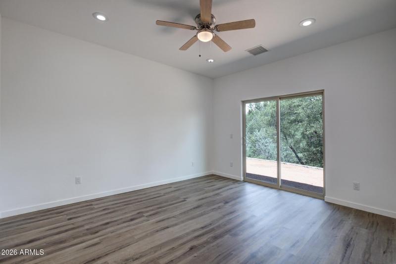 20251030024036399943000000-o