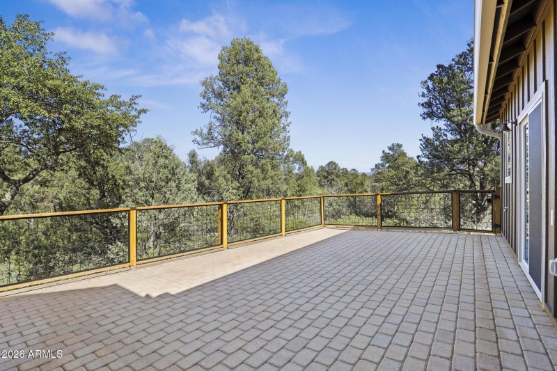 20251105024400249350000000-o