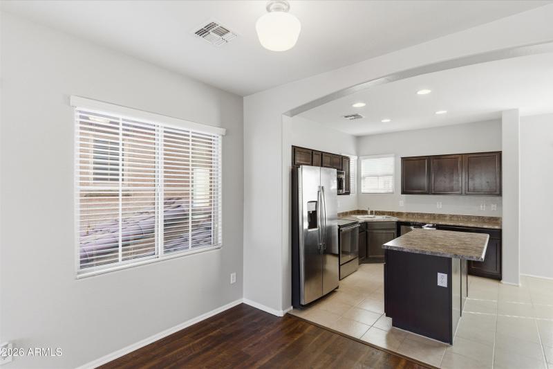 10-Dining to Kitchen