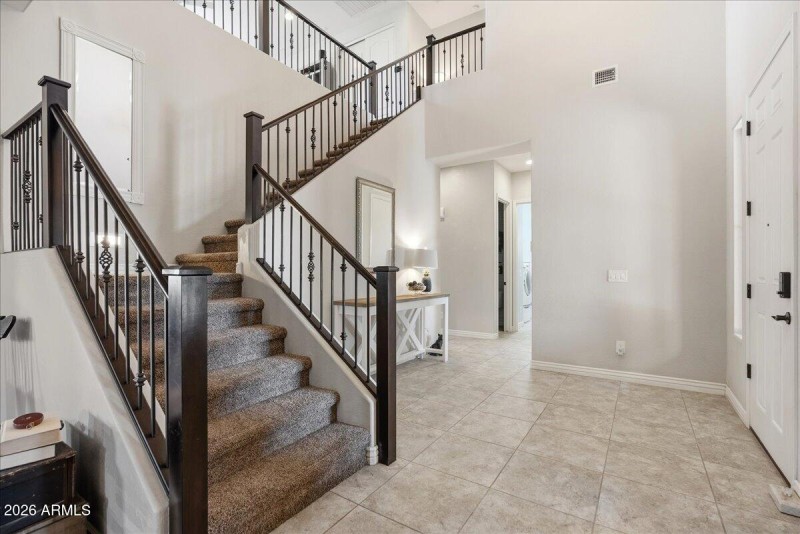 05-2486 E Lindrick Dr_RedHogMedia