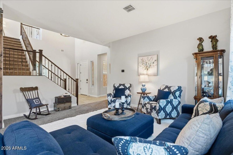 10-2486 E Lindrick Dr_RedHogMedia