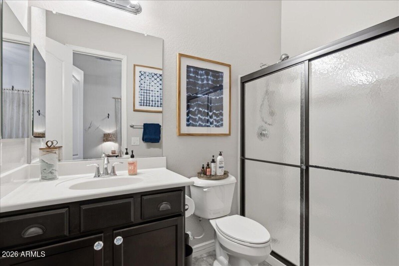 29-2486 E Lindrick Dr_RedHogMedia