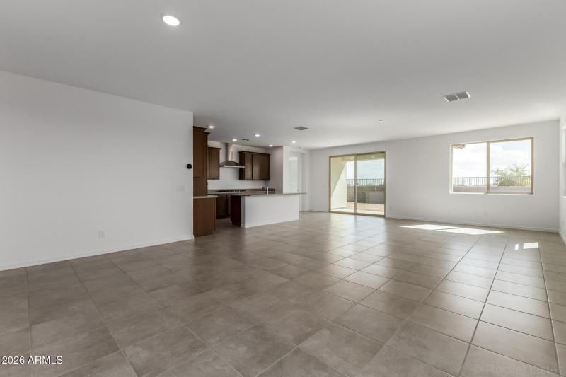 PHX_TierraVistoso_Lot 1096_Cobalt_17309_