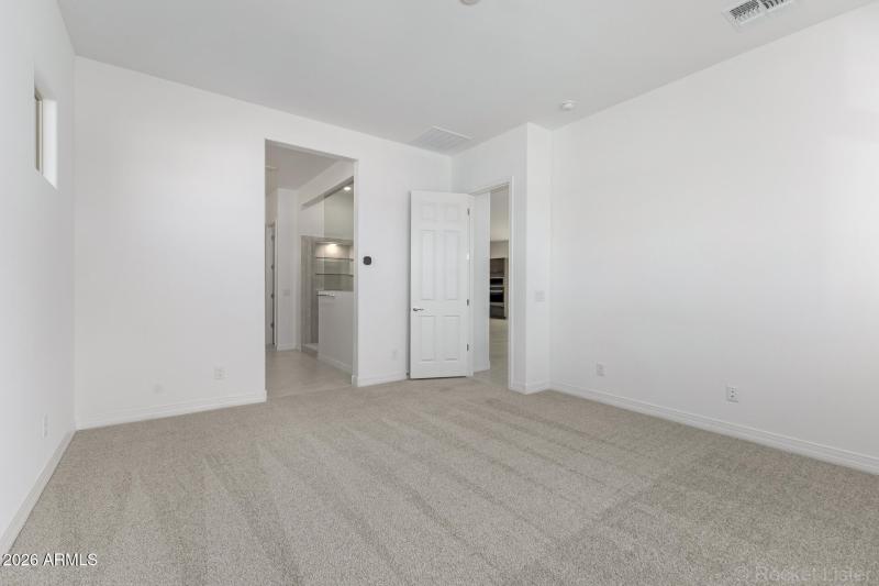 PHX_TV_Lot 2005_Currant_17408_Ownersbed