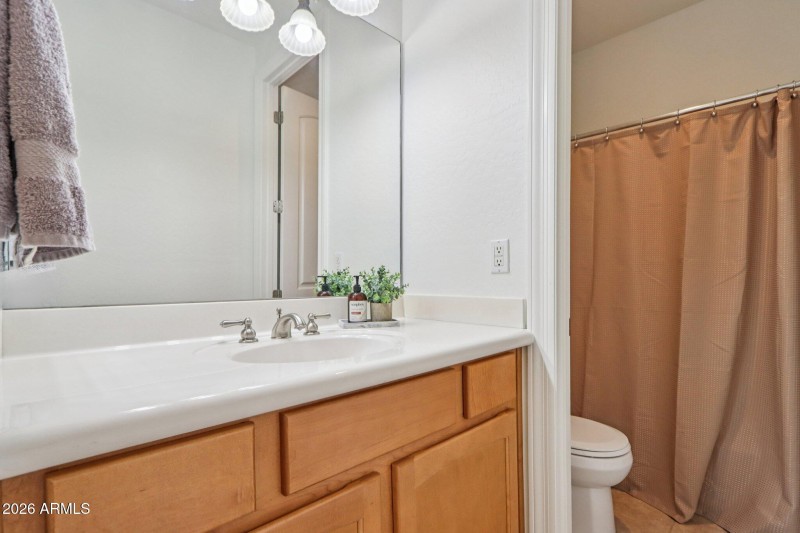 2nd Primary bathroom