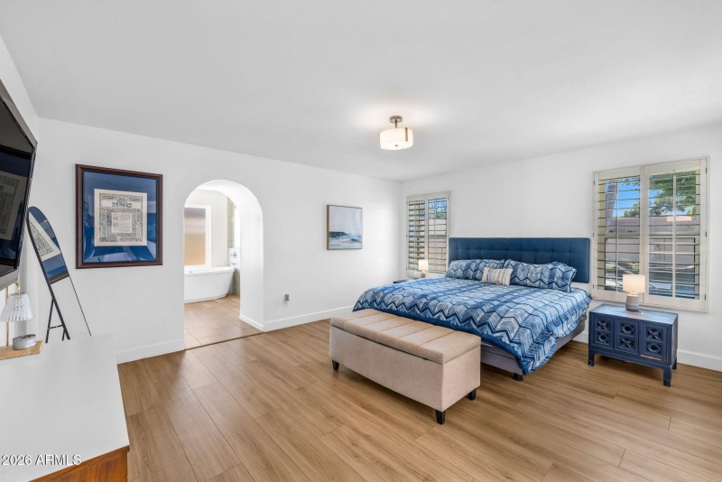 43-web-or-mls-47-print-322A0257