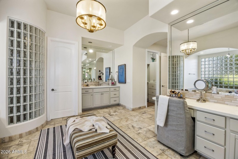 13-web-or-mls-D46A7500