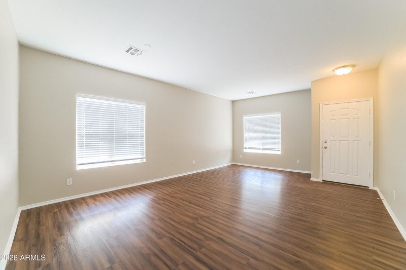 1006860.754 E DRIFTER PL - Family Room