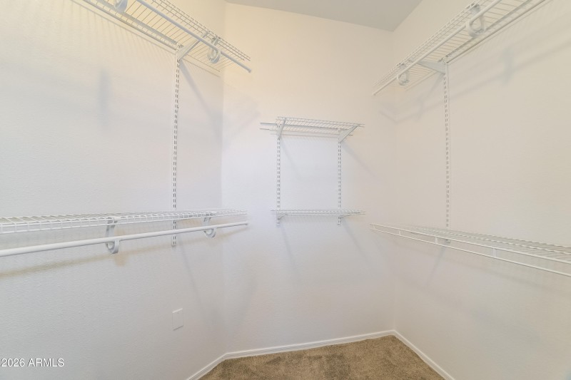 1006860.754 E DRIFTER PL - Walk In Close