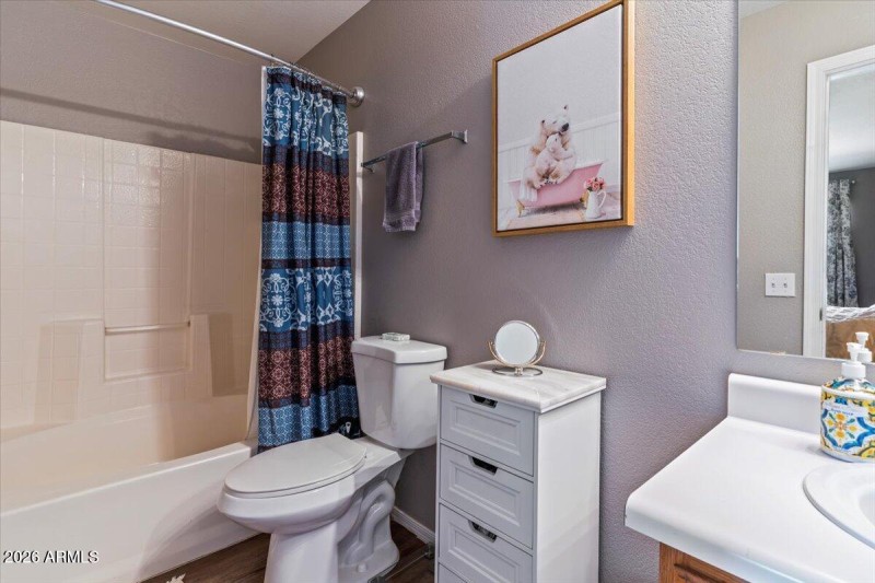 16-1057 E Silversmith Trail