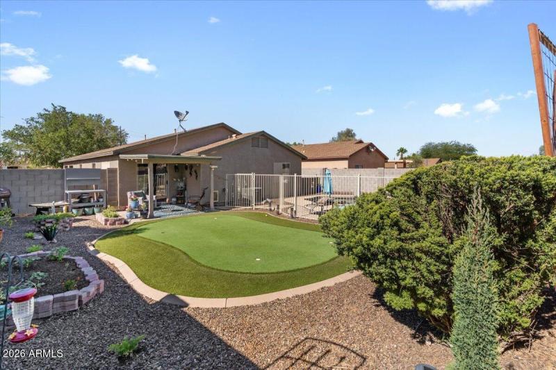 28-1057 E Silversmith Trail