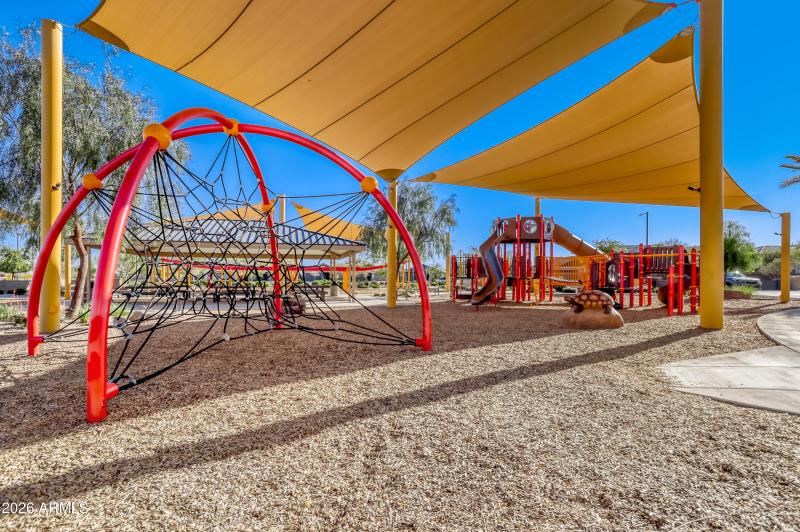 16016 W Creedance Blvd - MLS Sized - 002