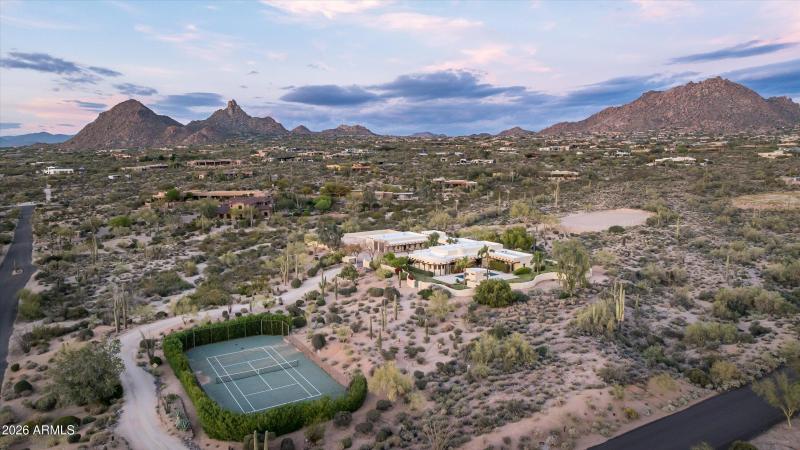 02-9612EVeredaSolanaDr-2