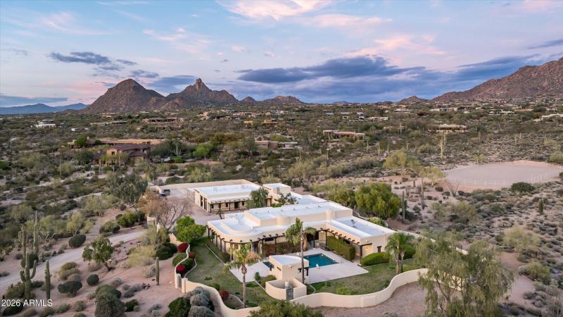 03-9612EVeredaSolanaDr-3