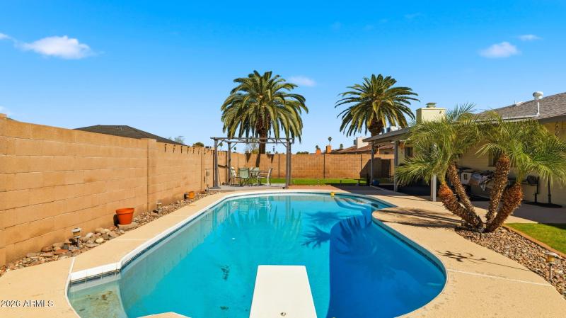 31-web-or-mls-P1507948