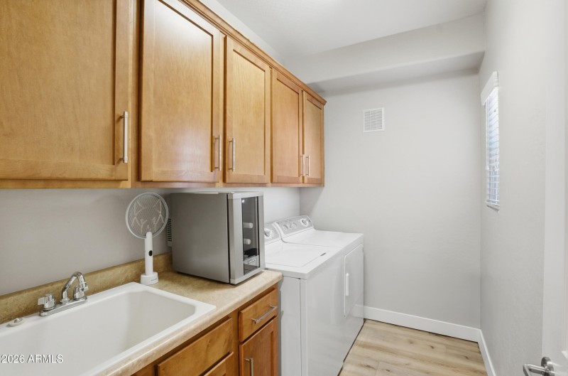 3935 e rough rider rd 1219-25