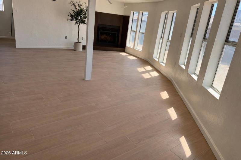 F8FE3C55-94DE-4E6C-8E63-1D4C8DBFF405