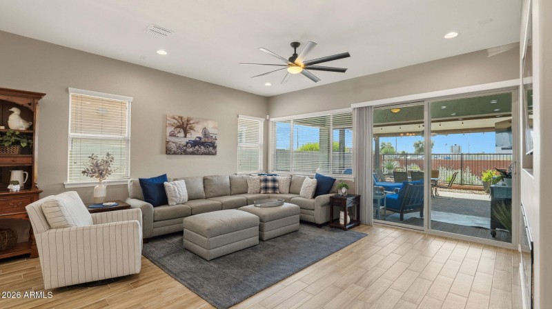 13-web-or-mls-P1507578