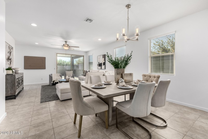 11 - Country Club 12655