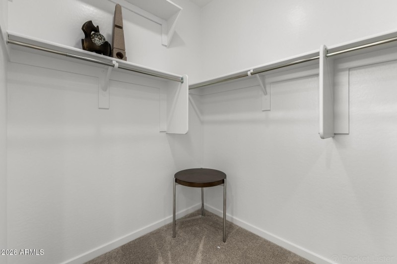 22 - Country Club 12655