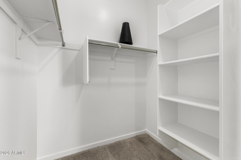 23 - Country Club 12655