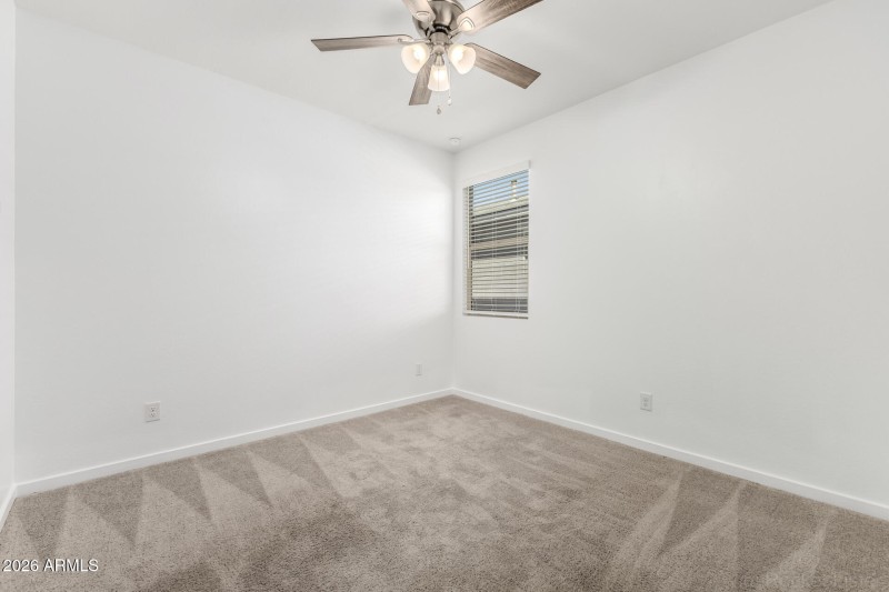 31 - Country Club 12655