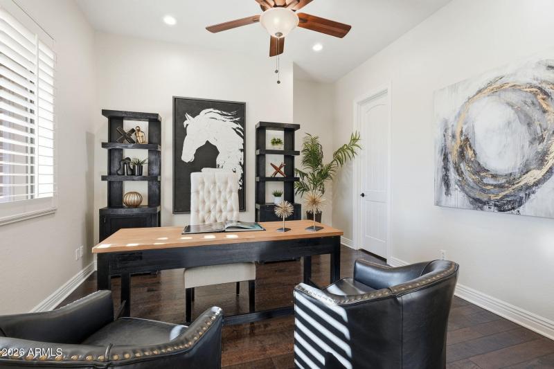 Gorgeous Office/4th Bedroom