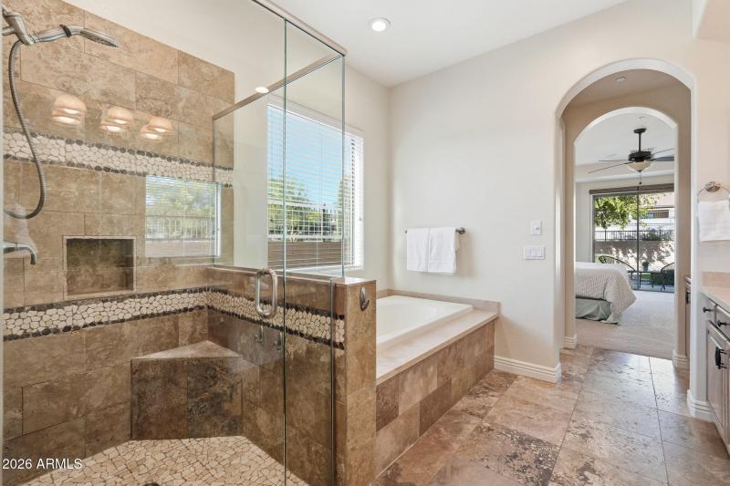 Primary Suite Walk-In Shower/Jetted Tub