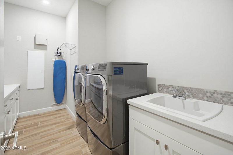 11705 W Red Hawk Dr-27