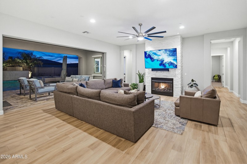 11705 W Red Hawk Dr-42