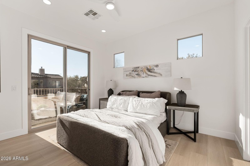 19475 N Grayhawk Drive UNIT 2116 - 27