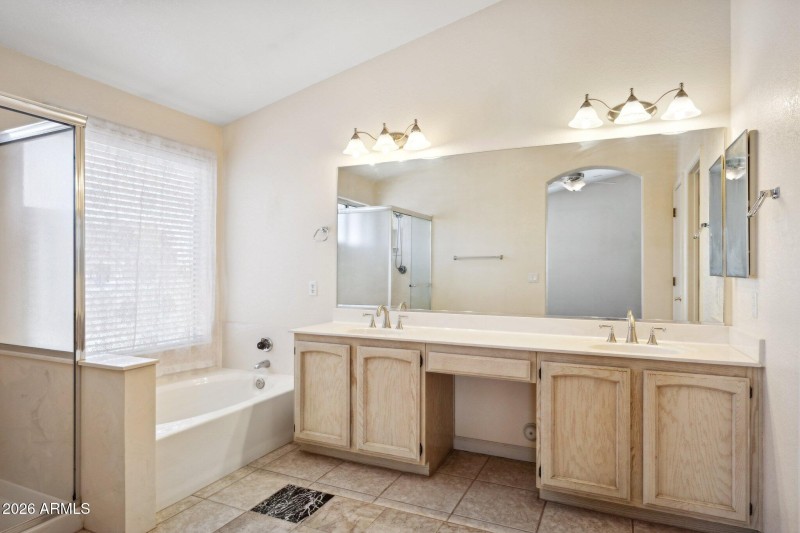 20-web-or-mls-1470-s-villas-ct