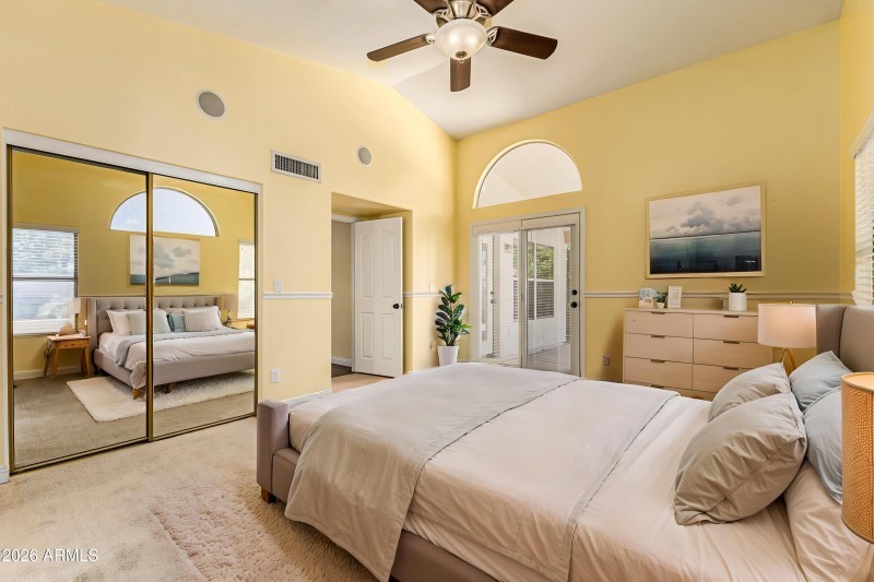 25-Oakland - Bedroom - Standard - 6