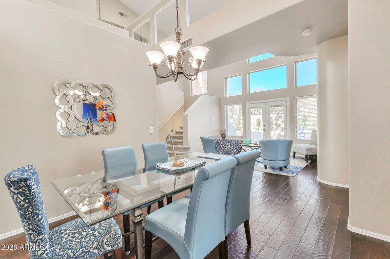 Mountain Vista Dining Area